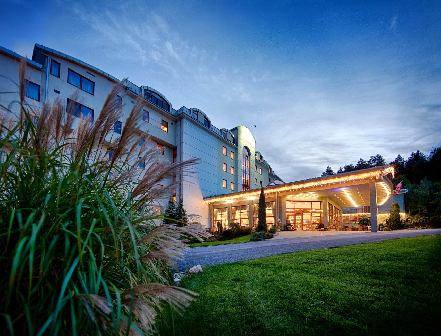 Hotel a Spa Resort Kaskady - hlavný vchod